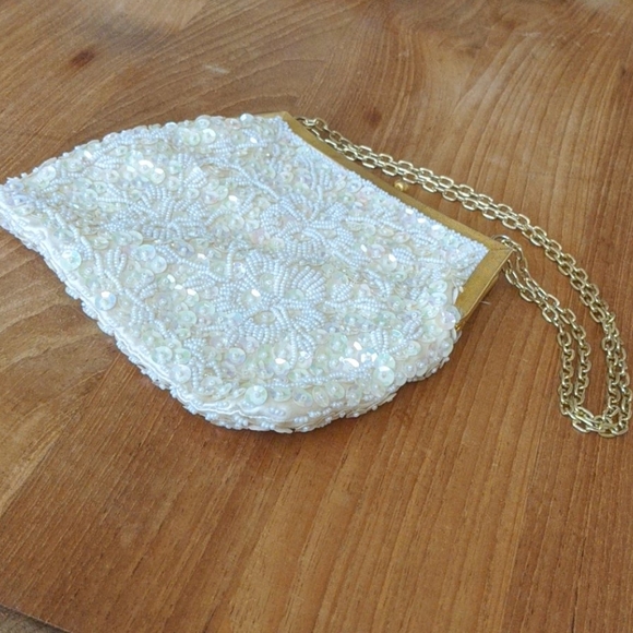 Handbags - Vintage beaded bag